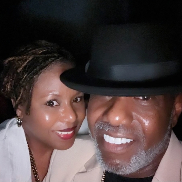 Meet your Posher, Tonie - Picture 2 of 2